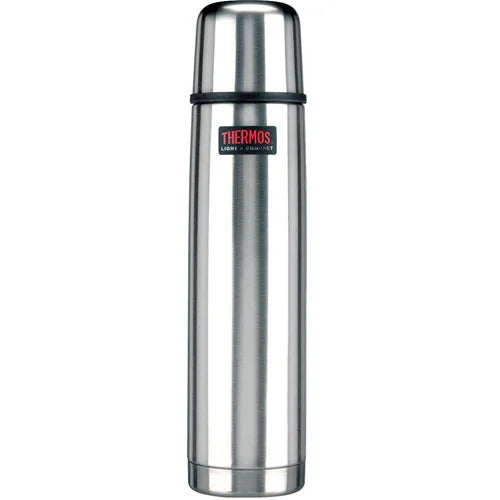 Rostfri termosflaska från Thermos, nordisk design, perfekt för varma drycker utomhus