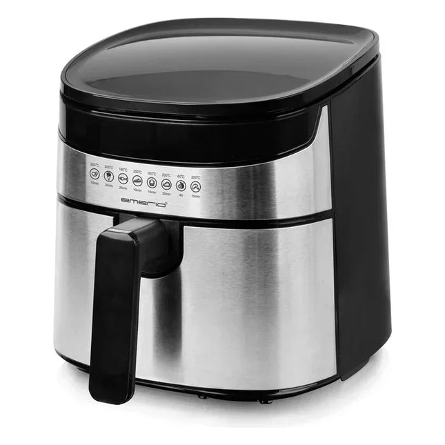 Rostfri varmluftsfritös på vit bakgrund, köksmaskin från Nordic Cookware