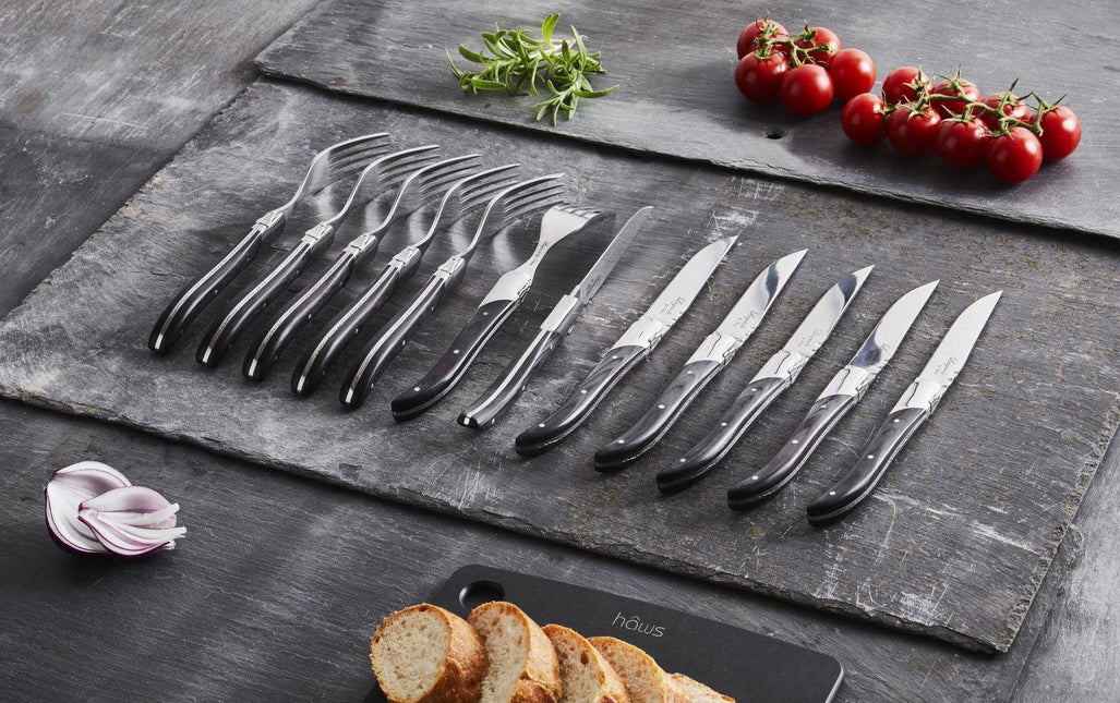 Laguiole By Hâws 6 grillknivar och 6 gafflar i svart trä