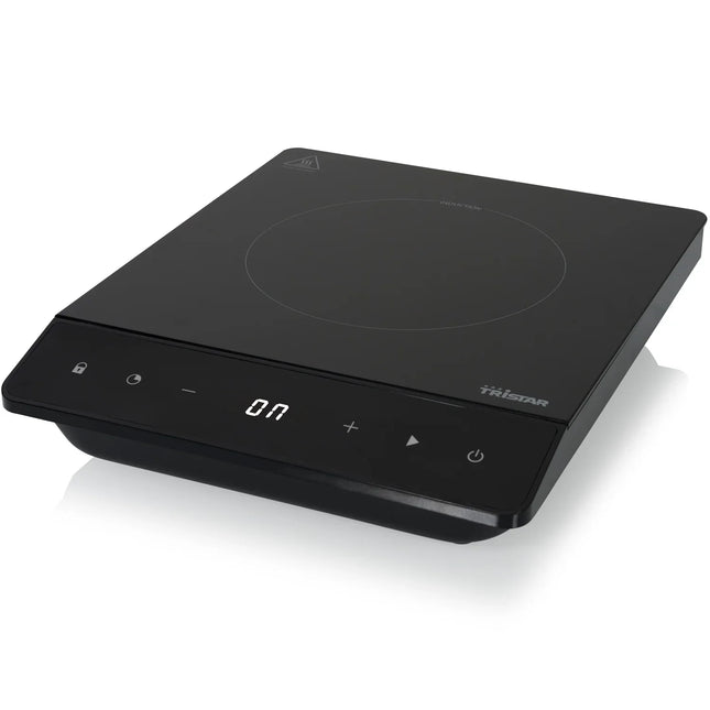 Svart induktionshäll med digital display från Nordic Cookware, elegant kökstillbehör