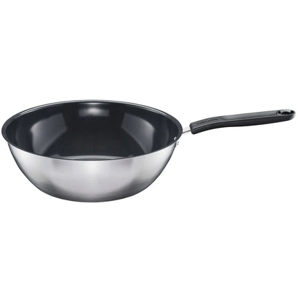 Wokpanna i rostfritt stål med svart handtag från Nordic Cookware, enkel och modern design.