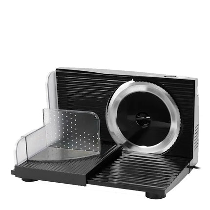 Svart köksskärmaskin från Nordic Cookware med rostfri cirkelskiva, modern design.