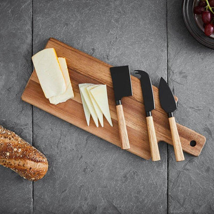 Santo ostset med 3 knivar och skärbräda