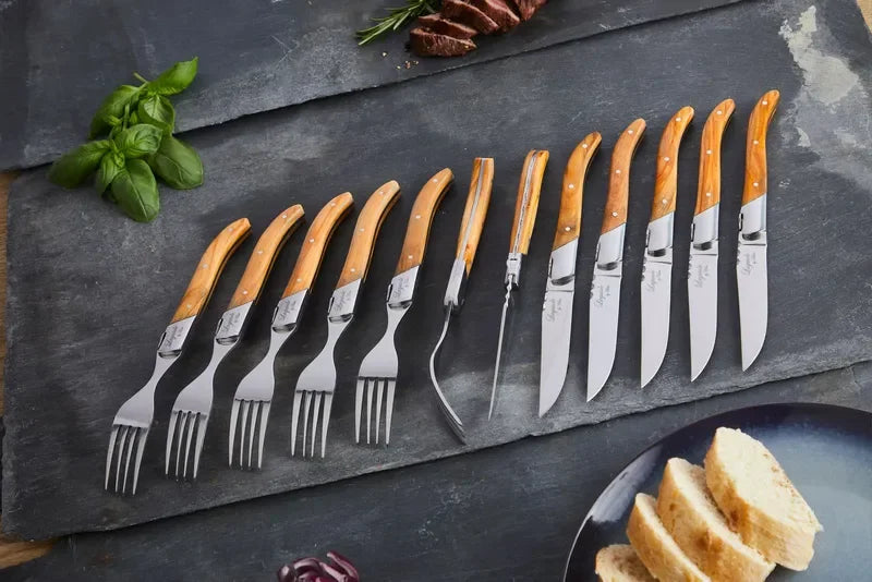 Laguiole By Hâws grillbestick 12 delar, handtag i olivträ