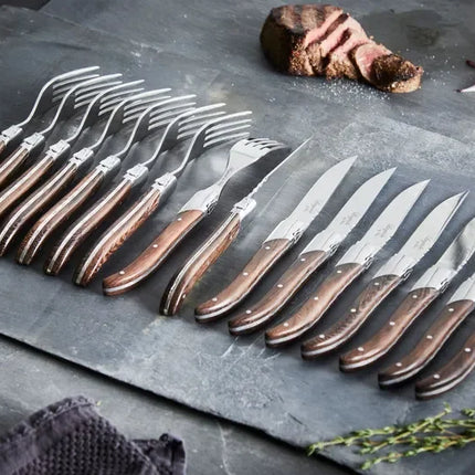 Laguiole By Hâws grillbestick 16 delar med handtag i wengéträ