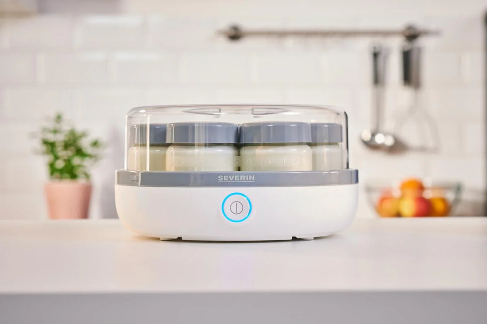 Severin yoghurtmaskin på köksbänk, modern design från Nordic Cookware